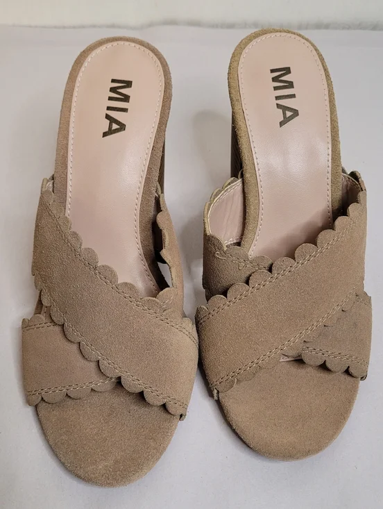MIA Rosalyn Tan Suede Mules Size 7 - Picture 2 of 10